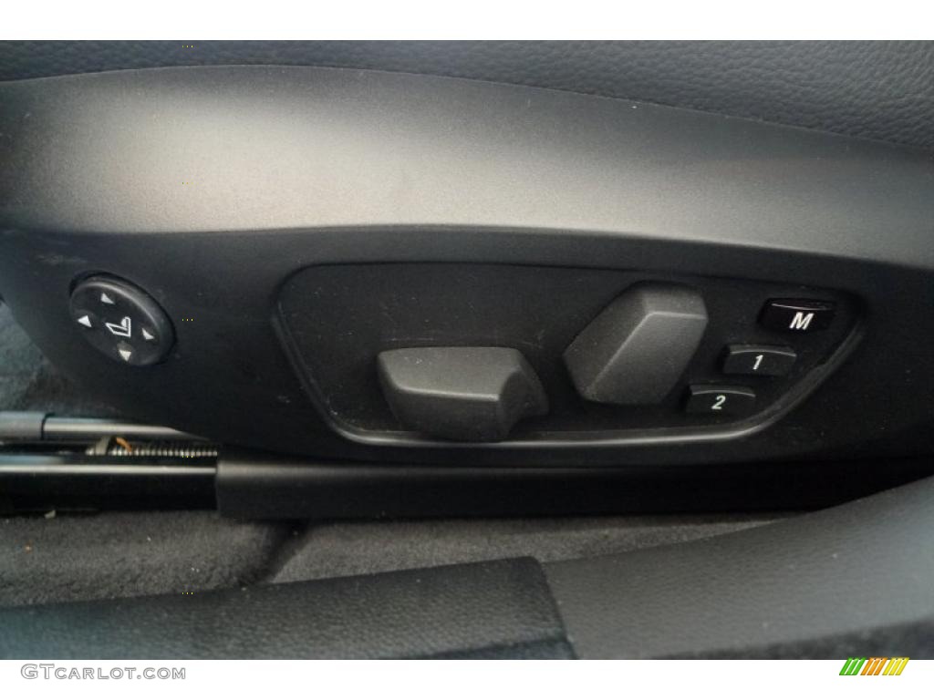 2010 3 Series 328i xDrive Sedan - Blue Water Metallic / Black photo #28