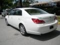 Blizzard White Pearl - Avalon Limited Photo No. 2