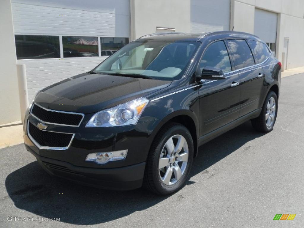 2010 Traverse LT - Black Granite Metallic / Dark Gray/Light Gray photo #1