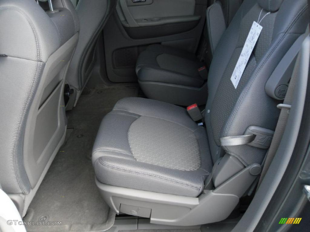 2010 Traverse LT - Cyber Gray Metallic / Dark Gray/Light Gray photo #13