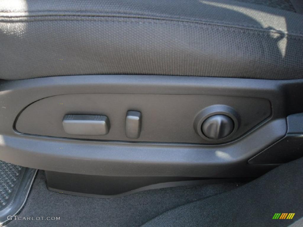 2010 Traverse LT - Silver Ice Metallic / Ebony photo #8