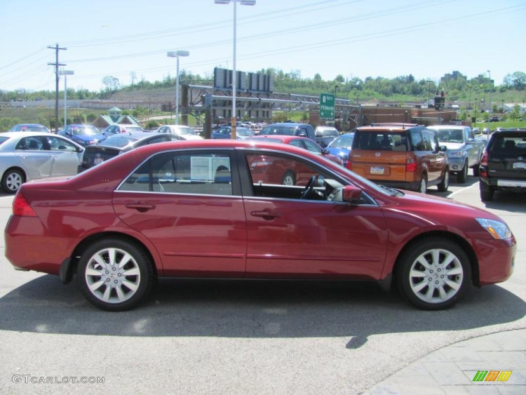 2007 Accord SE V6 Sedan - Moroccan Red Pearl / Gray photo #9