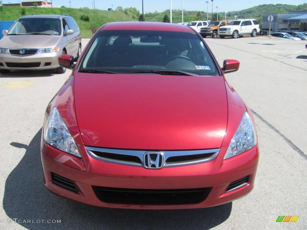 2007 Accord SE V6 Sedan - Moroccan Red Pearl / Gray photo #11