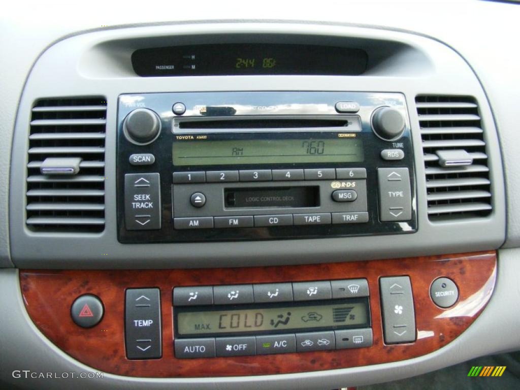 2003 Camry XLE - Catalina Blue Metallic / Stone photo #18