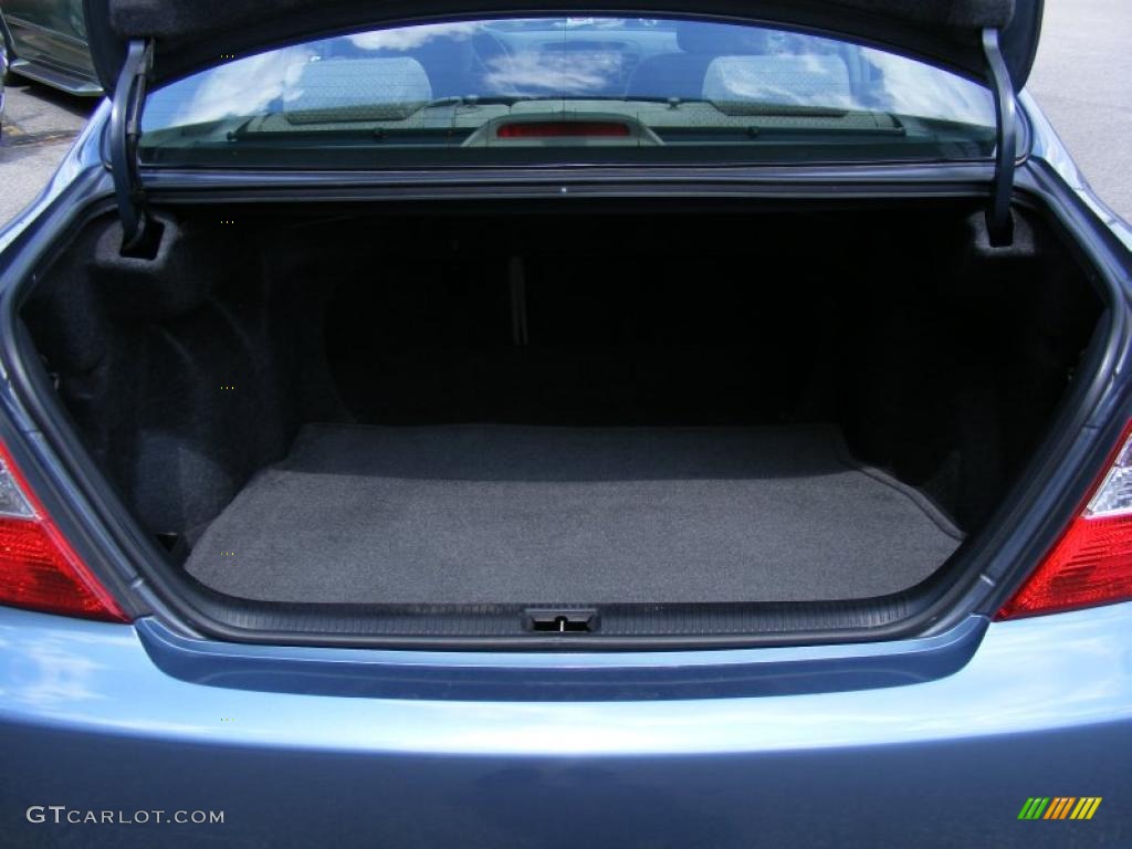 2003 Camry XLE - Catalina Blue Metallic / Stone photo #23