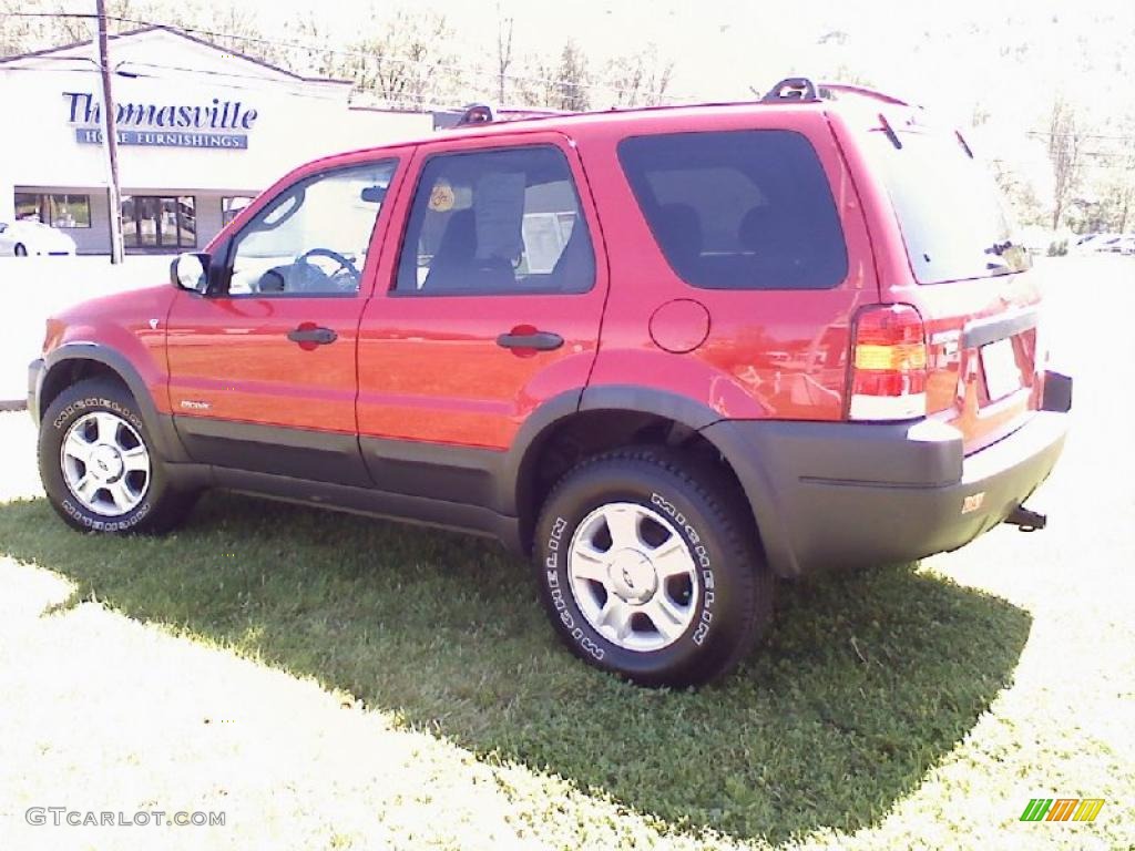 2001 Escape XLT V6 4WD - Bright Red Metallic / Medium Graphite Grey photo #2