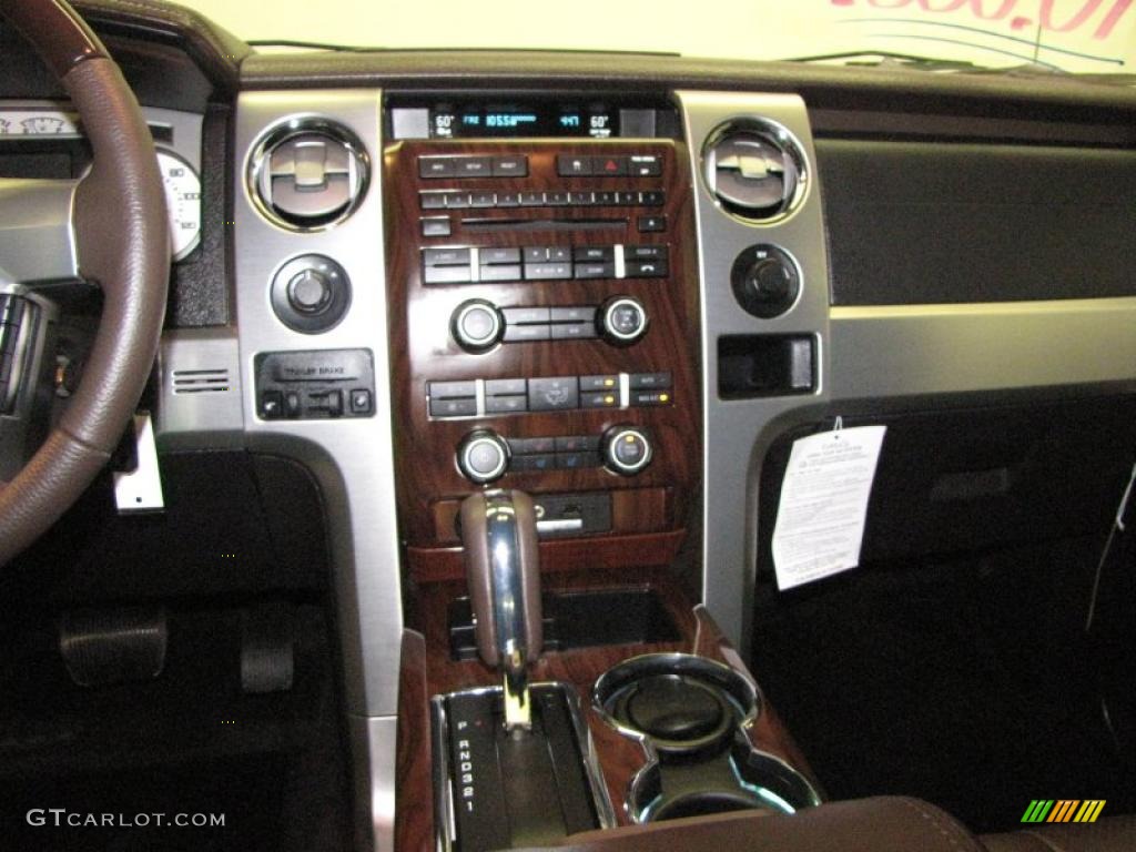 2010 F150 Platinum SuperCrew 4x4 - Tuxedo Black / Sienna Brown Leather/Black photo #17