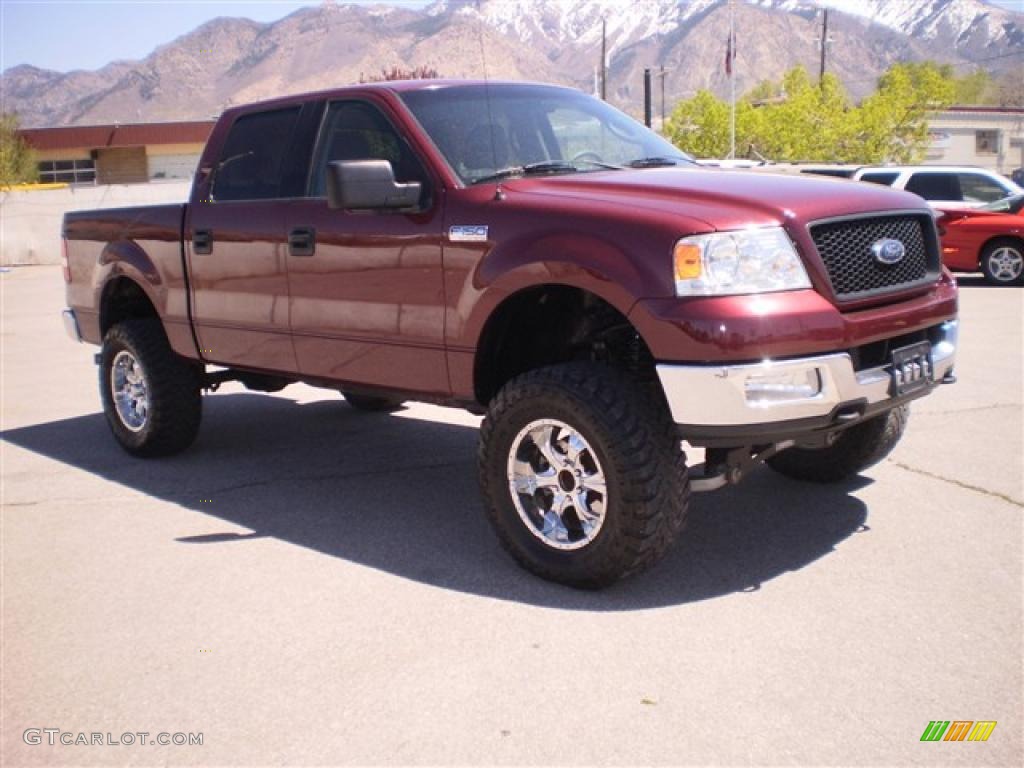 2004 F150 XLT SuperCrew 4x4 - Dark Toreador Red Metallic / Dark Flint photo #4