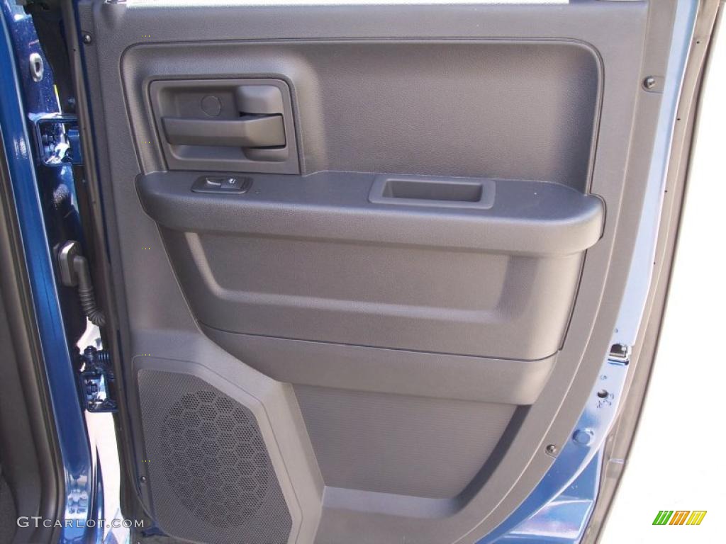 2010 Ram 1500 ST Quad Cab 4x4 - Deep Water Blue Pearl / Dark Slate/Medium Graystone photo #17