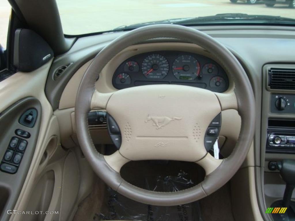 2001 Mustang V6 Convertible - Tropic Green metallic / Medium Parchment photo #20