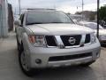 Silver Lightning Metallic - Pathfinder LE 4x4 Photo No. 1