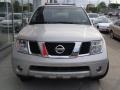 Silver Lightning Metallic - Pathfinder LE 4x4 Photo No. 2