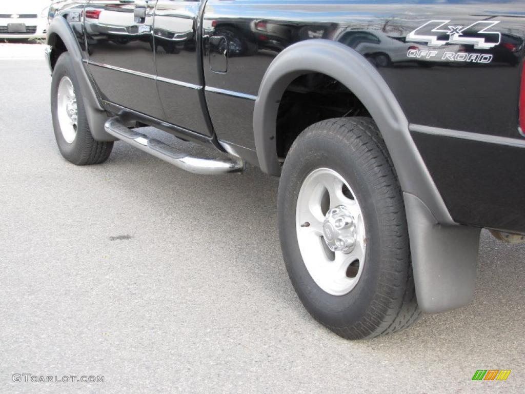 2000 Ranger XLT SuperCab 4x4 - Black / Medium Graphite photo #11