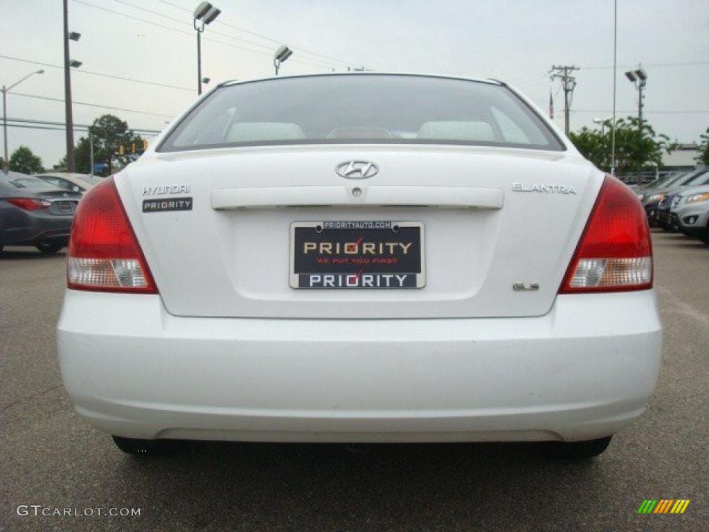 2002 Elantra GLS Sedan - Nordic White / Beige photo #4