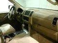 2007 Super Black Nissan Pathfinder SE 4x4  photo #7