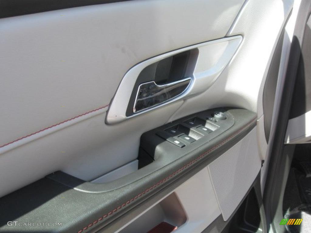 2010 Terrain SLE - Quicksilver Metallic / Light Titanium photo #6