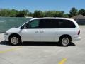 1996 White Chrysler Town & Country LXi  photo #6