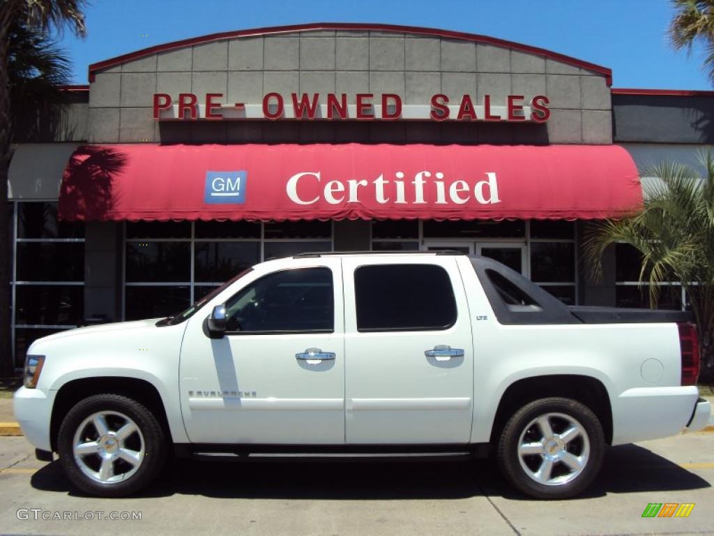 2008 Avalanche LTZ - Summit White / Dark Titanium/Light Titanium photo #1