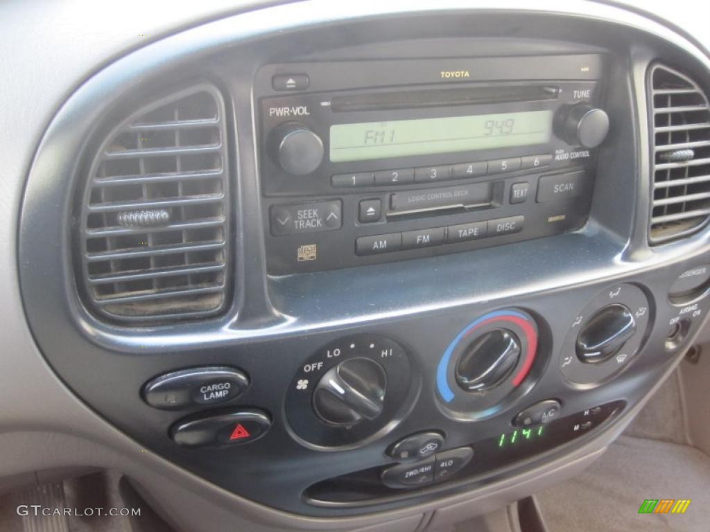 2003 Tundra SR5 Access Cab 4x4 - Stratosphere Blue Mica / Gray photo #15