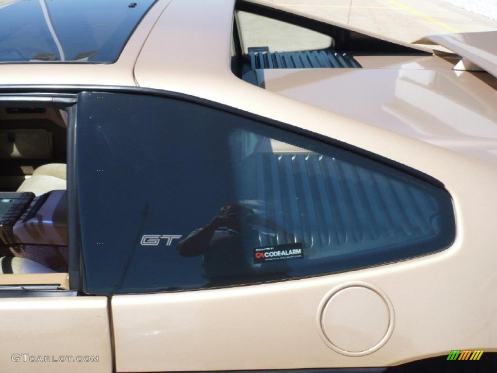 1986 Fiero GT - Gold Metallic / Beige photo #6