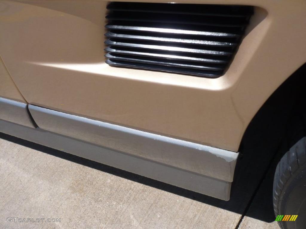 1986 Fiero GT - Gold Metallic / Beige photo #7