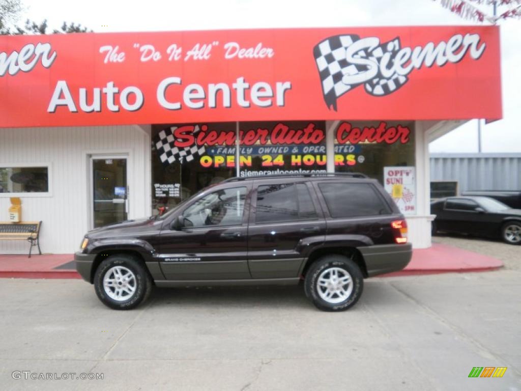 2004 Grand Cherokee Laredo 4x4 - Deep Lava Red Metallic / Dark Slate Gray photo #1