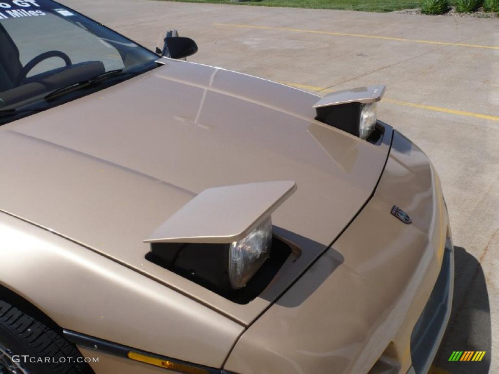 1986 Fiero GT - Gold Metallic / Beige photo #21