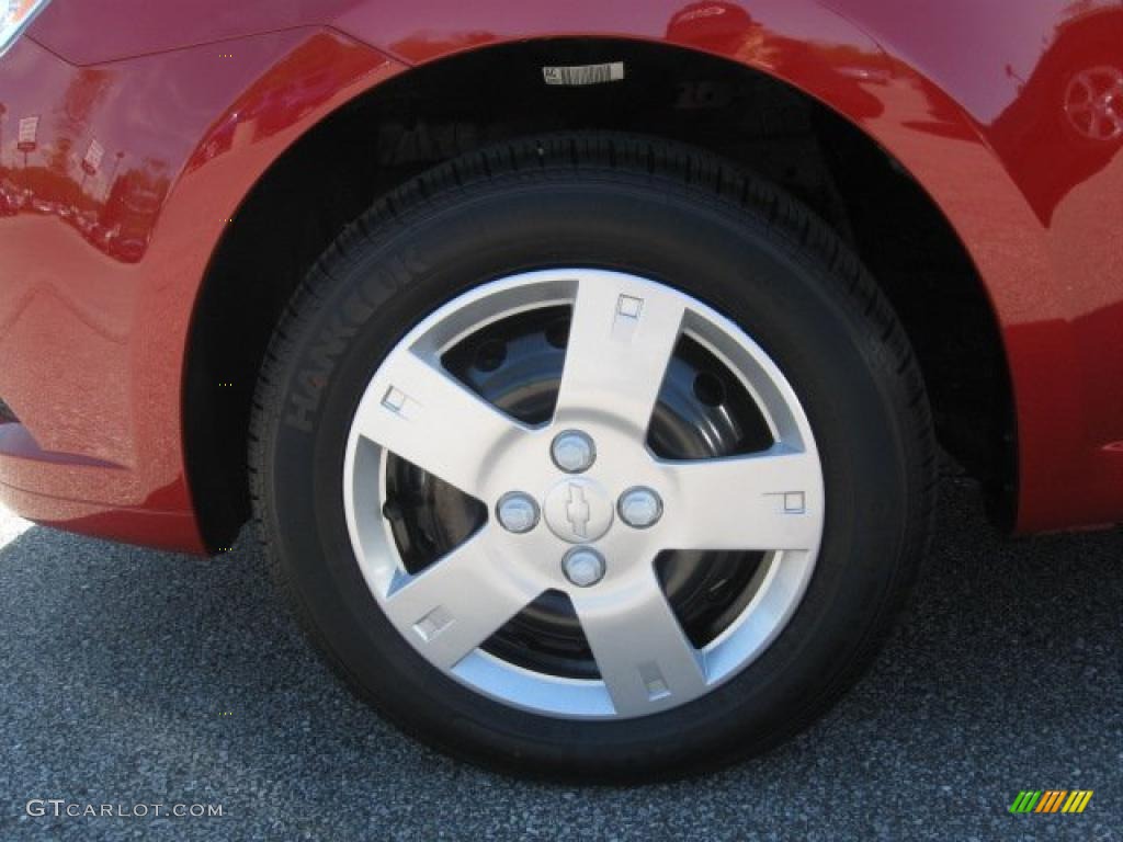 2010 Aveo Aveo5 LS - Sport Red / Charcoal photo #6