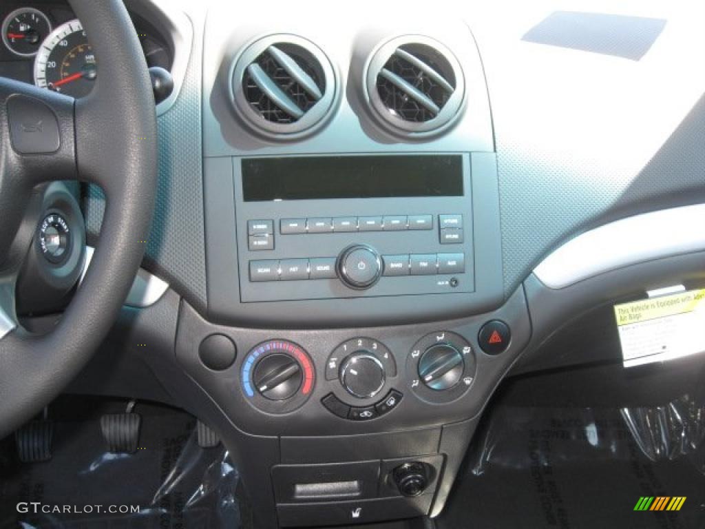 2010 Aveo Aveo5 LS - Sport Red / Charcoal photo #9