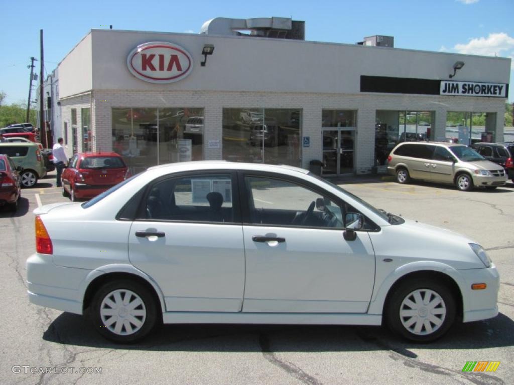 2006 Aerio AWD Sedan - White Pearl / Black photo #2