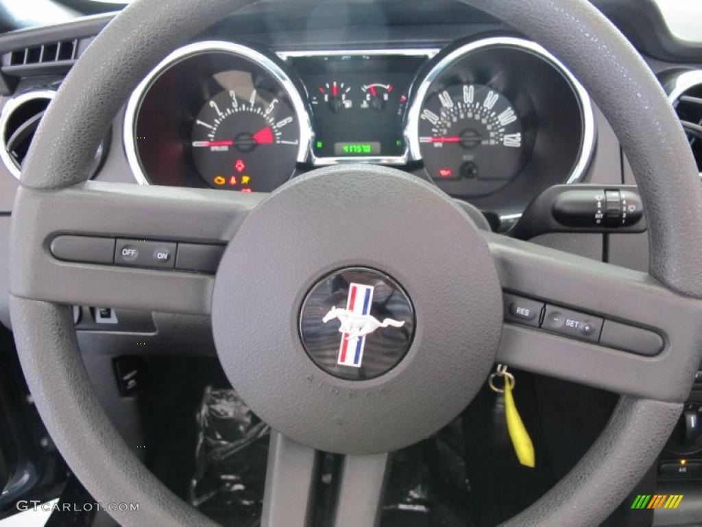 2008 Mustang V6 Deluxe Convertible - Black / Dark Charcoal photo #14