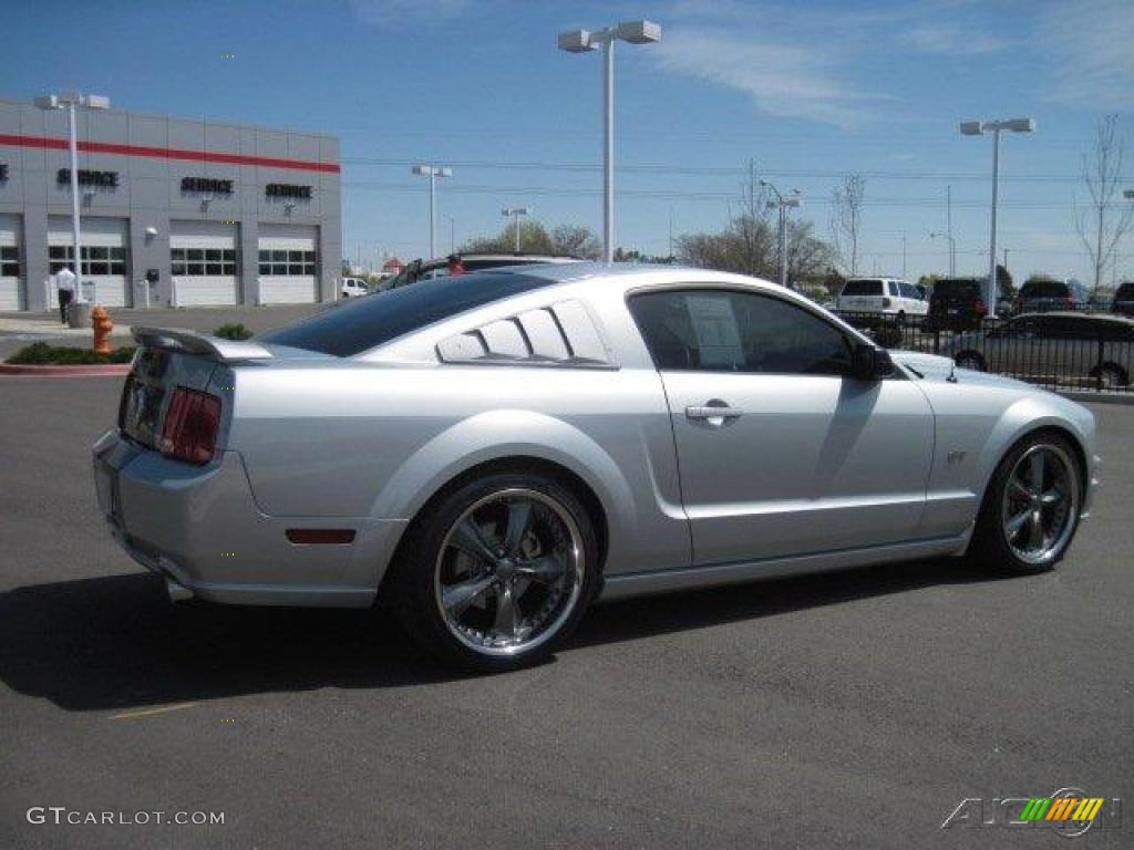 2007 Mustang GT Premium Coupe - Satin Silver Metallic / Dark Charcoal photo #2
