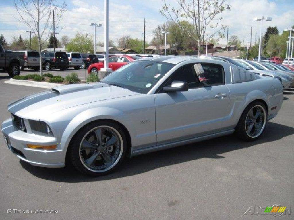 2007 Mustang GT Premium Coupe - Satin Silver Metallic / Dark Charcoal photo #5
