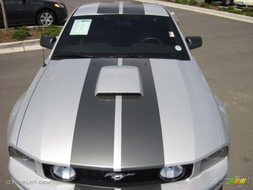 2007 Mustang GT Premium Coupe - Satin Silver Metallic / Dark Charcoal photo #29