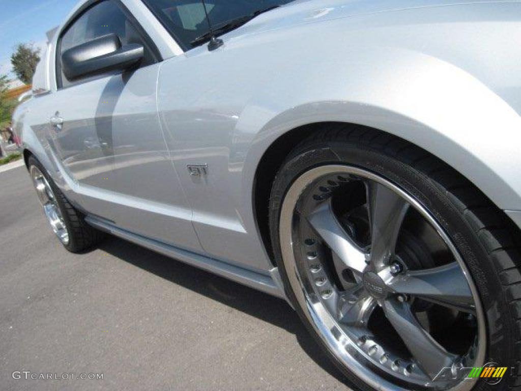 2007 Mustang GT Premium Coupe - Satin Silver Metallic / Dark Charcoal photo #37