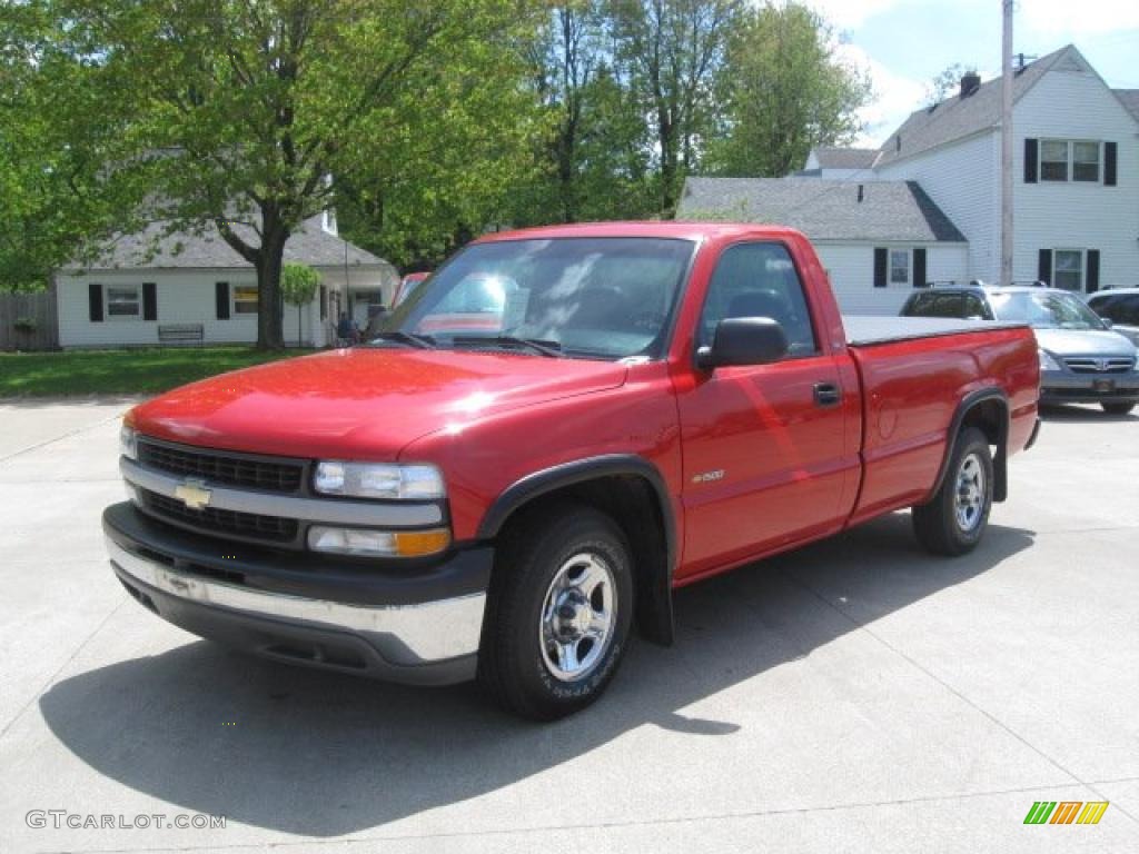 2001 Silverado 1500 Regular Cab - Victory Red / Graphite photo #1