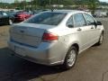 2009 Brilliant Silver Metallic Ford Focus SE Sedan  photo #4