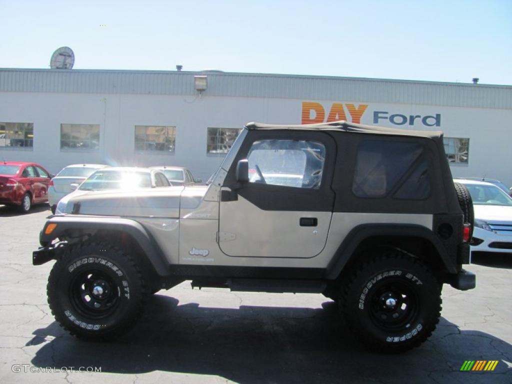 2004 Wrangler Sport 4x4 - Light Khaki Metallic / Khaki photo #2