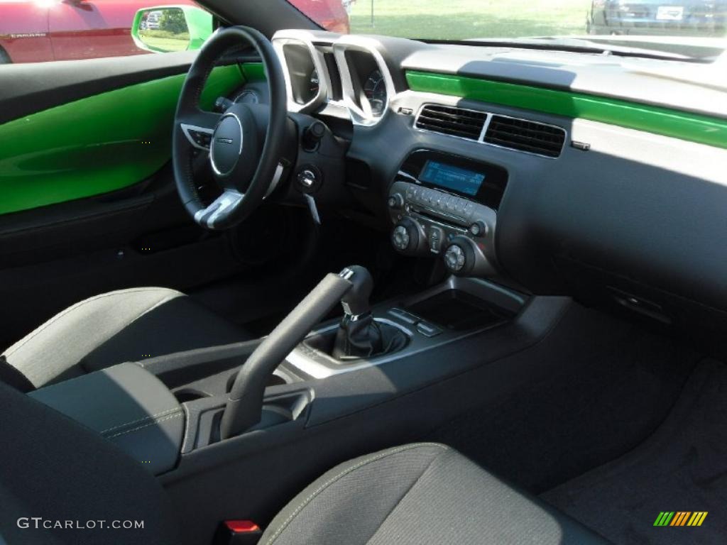 2010 Camaro LT Coupe Synergy Special Edition - Synergy Green Metallic / Black/Green photo #19