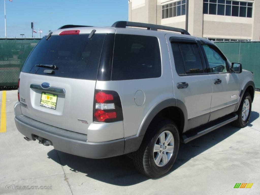 2006 Explorer XLT - Silver Birch Metallic / Stone photo #3