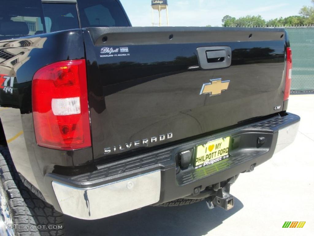 2007 Silverado 1500 LTZ Crew Cab 4x4 - Black / Ebony Black photo #25