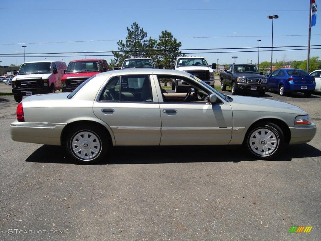 2004 Grand Marquis GS - Gold Ash Metallic / Medium Parchment photo #6