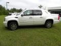 White Diamond - Escalade EXT AWD Photo No. 2