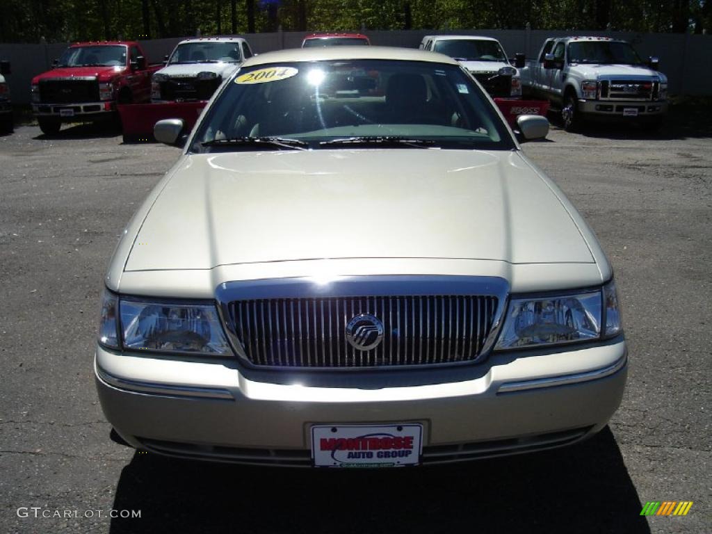 2004 Grand Marquis GS - Gold Ash Metallic / Medium Parchment photo #8