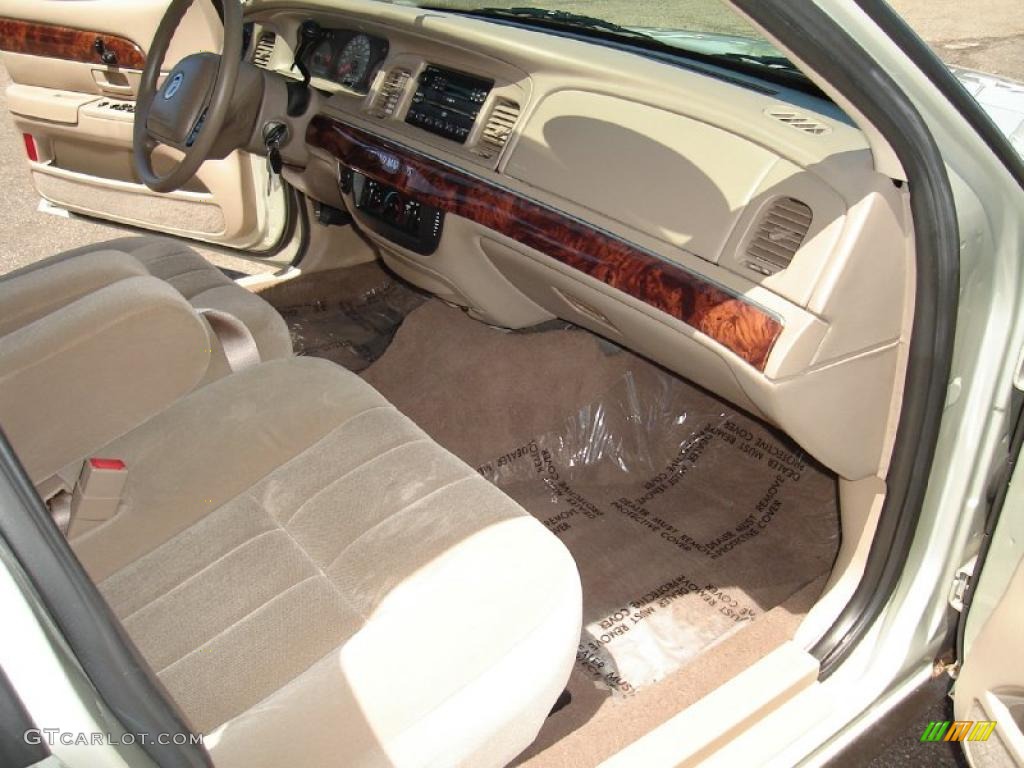 2004 Grand Marquis GS - Gold Ash Metallic / Medium Parchment photo #19