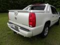 White Diamond - Escalade EXT AWD Photo No. 14