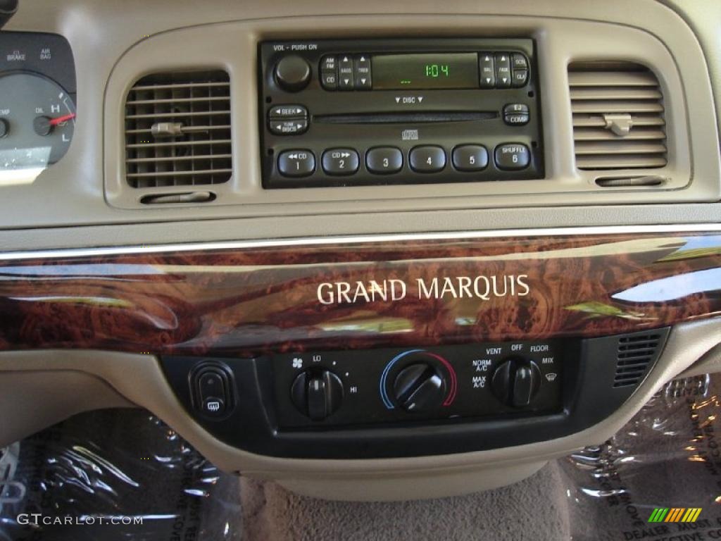 2004 Grand Marquis GS - Gold Ash Metallic / Medium Parchment photo #27
