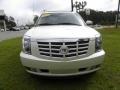 White Diamond - Escalade EXT AWD Photo No. 20