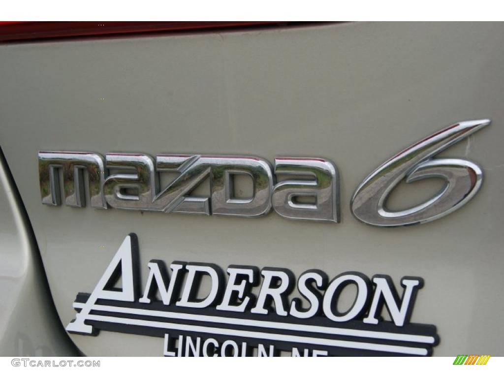 2004 MAZDA6 i Sedan - Pebble Ash Metallic / Beige photo #10