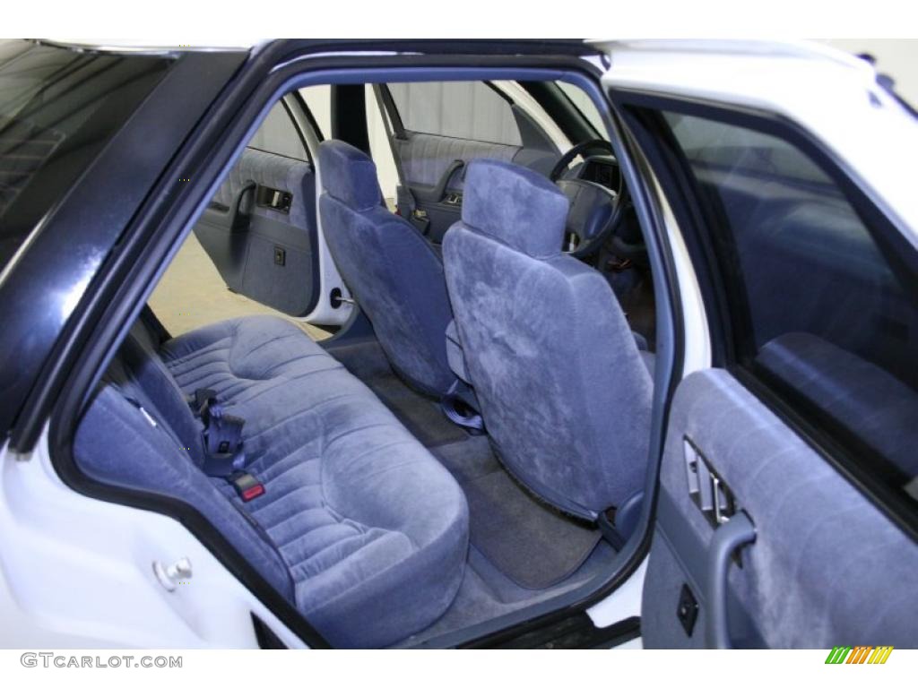 1994 Cutlass Supreme Sedan - Bright White / Black photo #10